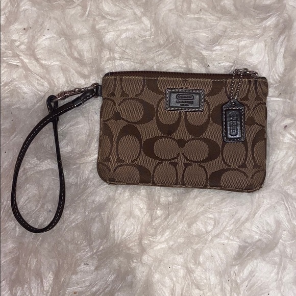 Coach Handbags - ❗️FINAL PRICE❗️mini coach wallet